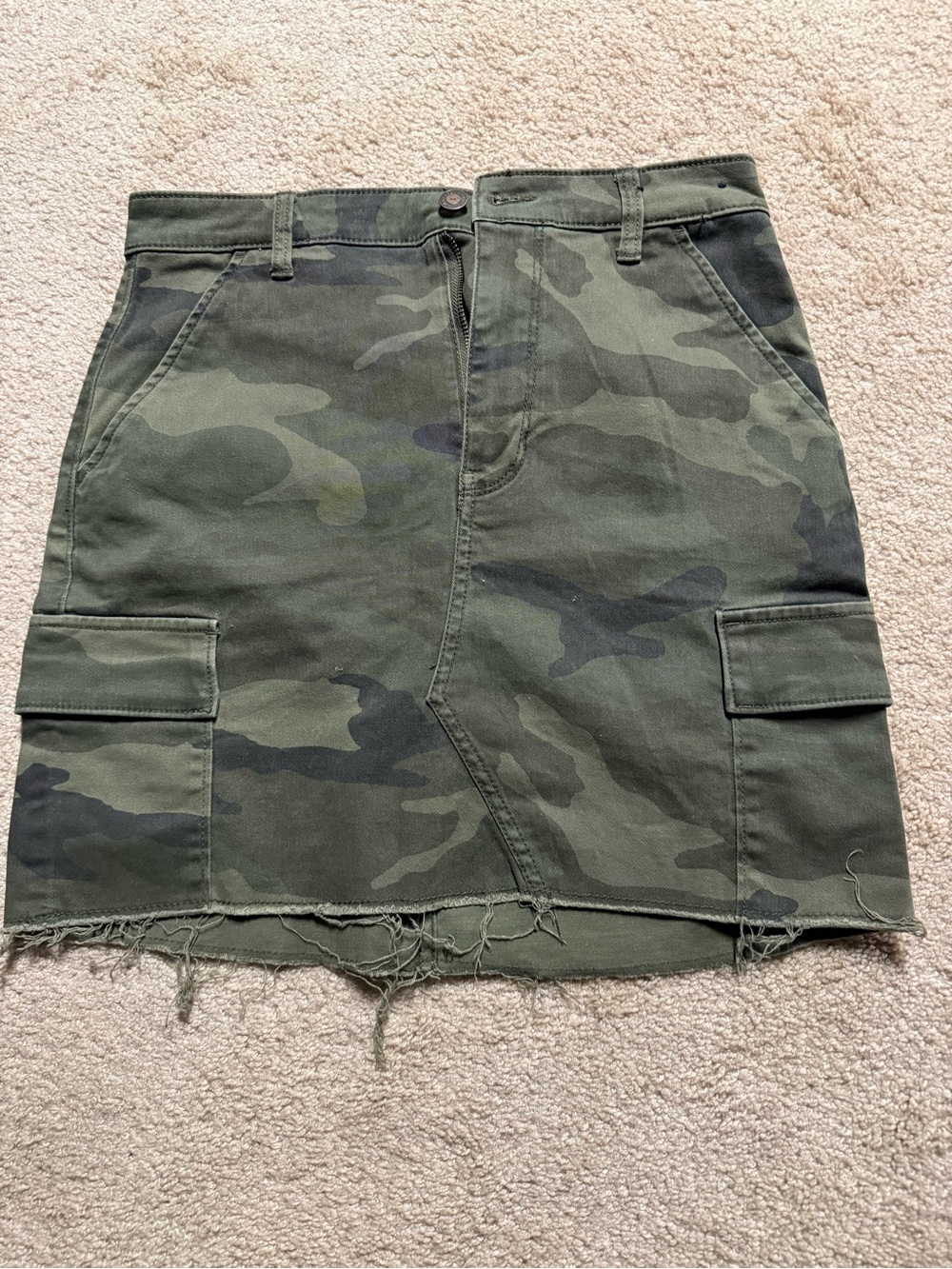 Hollister Camo Cargo Mini Skirt in Olive Green